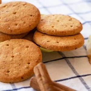 25 Biscuits HP Pomme Cannelle